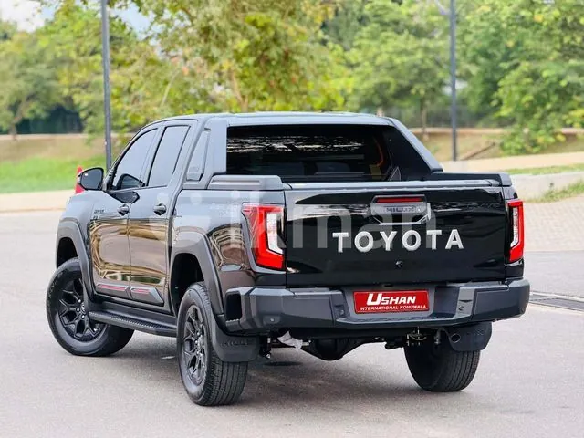 Toyota Hilux 2026 photo 4