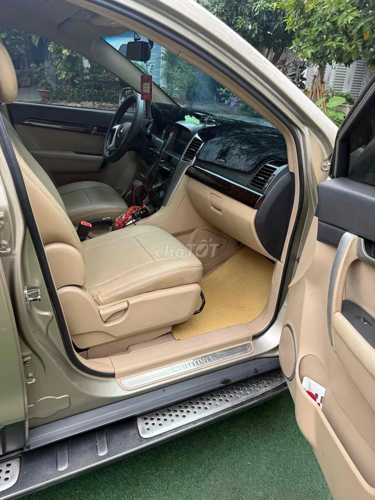 Chevrolet Captiva 2011 photo 2