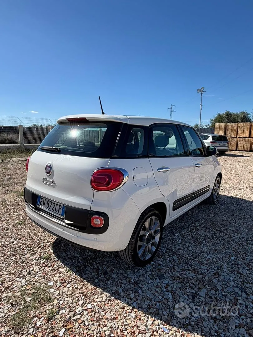 Fiat 500L 2014 photo 3