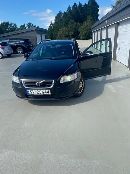 Volvo V50 2010 photo 5