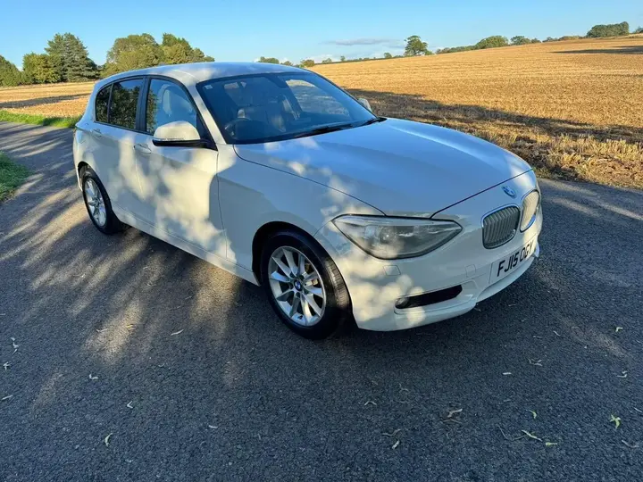 BMW 1 Series 2015 photo 2