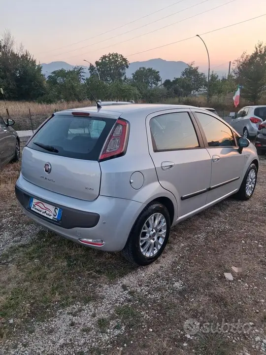 Fiat Punto Evo 2011 photo 4