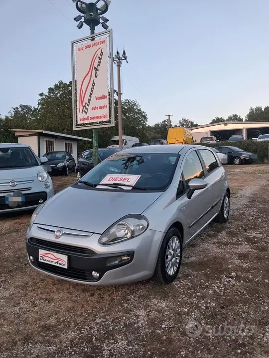 Fiat Punto Evo 2011 photo 2