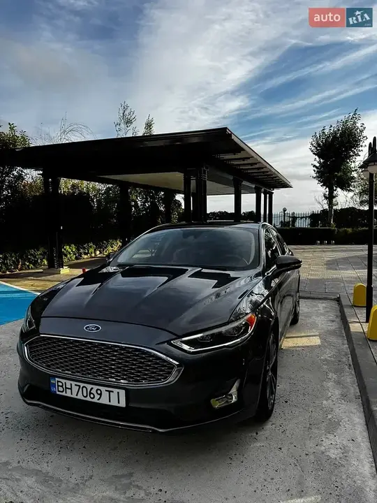 Ford Fusion 2018 photo 2