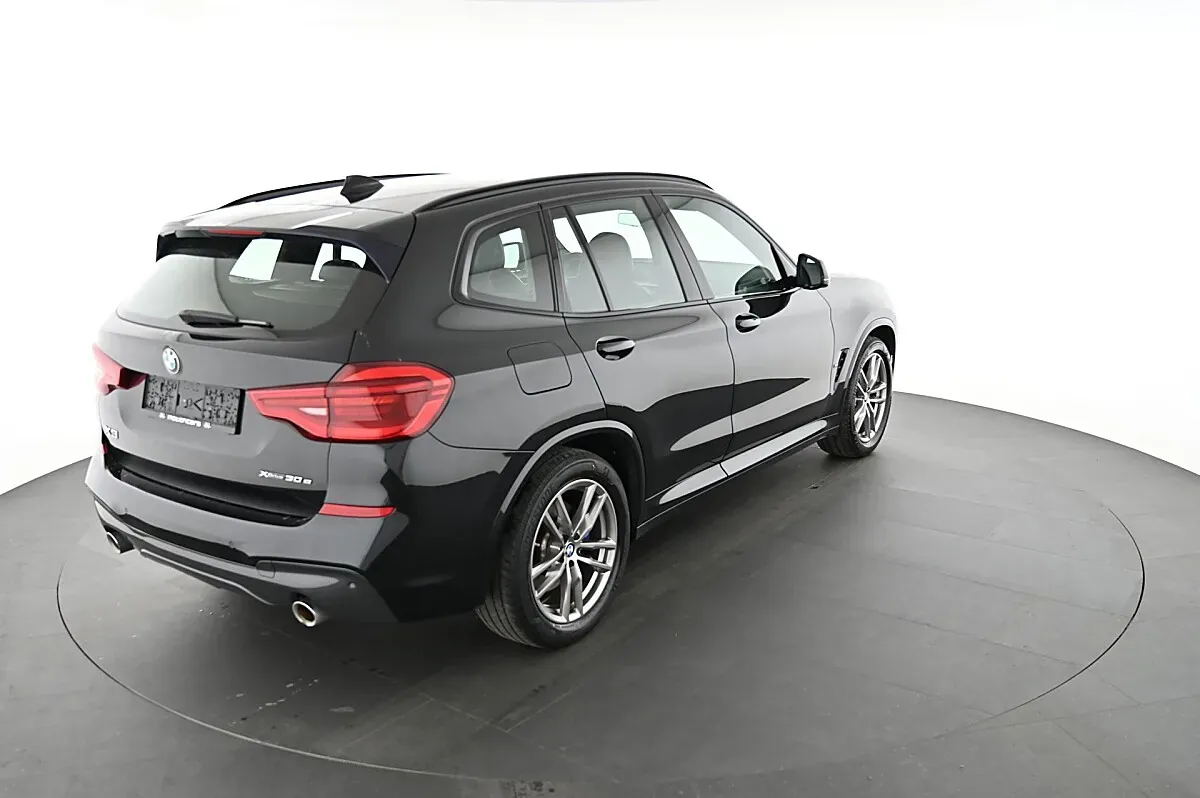 BMW X3 2021 photo 2