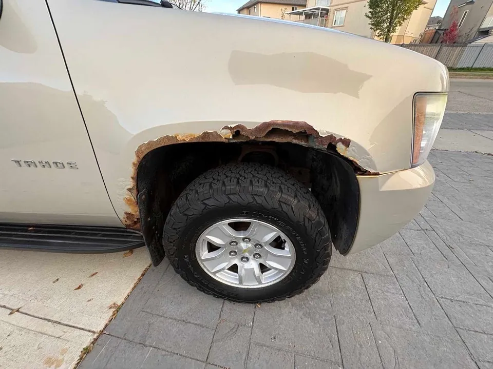 Chevrolet Tahoe 2010 photo 2