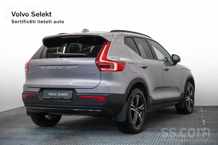 Volvo Xc40 2025 photo 2