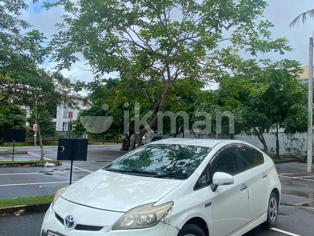 Toyota Prius Phv 2012 photo 2