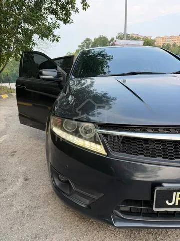 Proton Suprima S