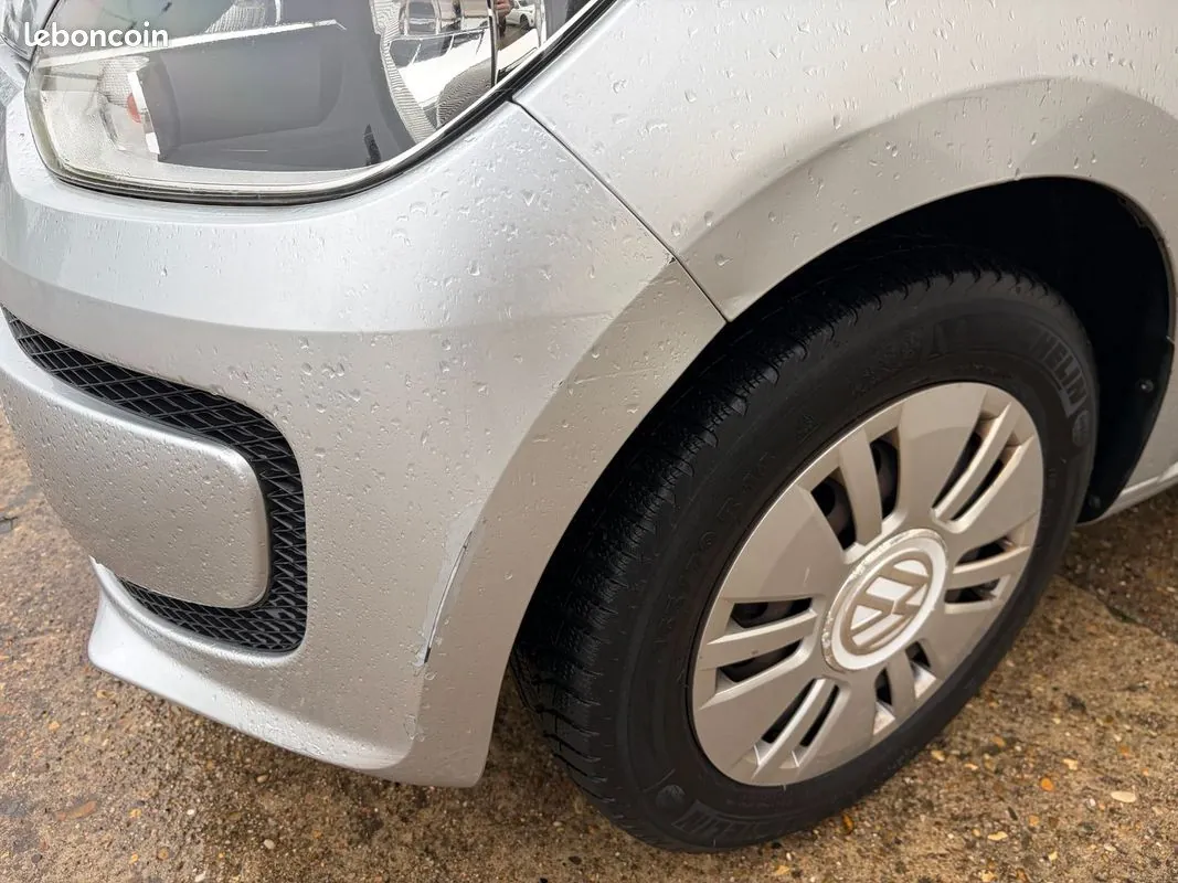 Volkswagen Up 2013 photo 4