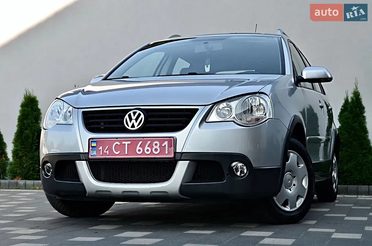 Volkswagen Polo 2006 photo 2