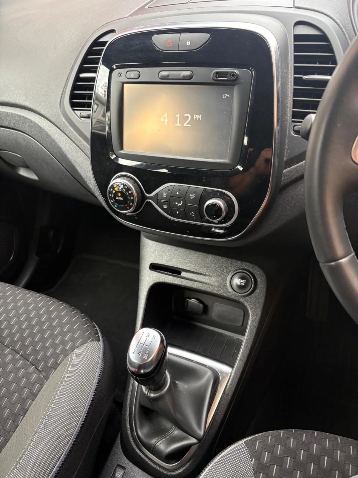 Renault Captur 2018 photo 4