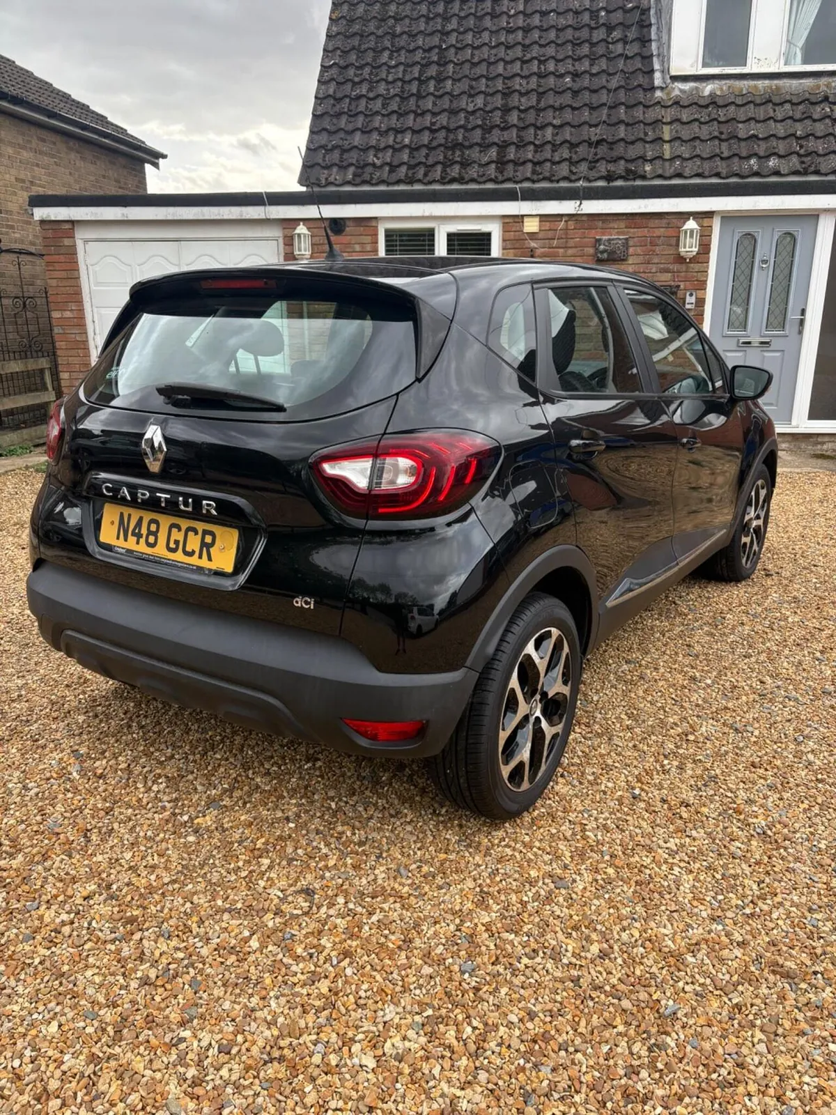 Renault Captur 2018 photo 2