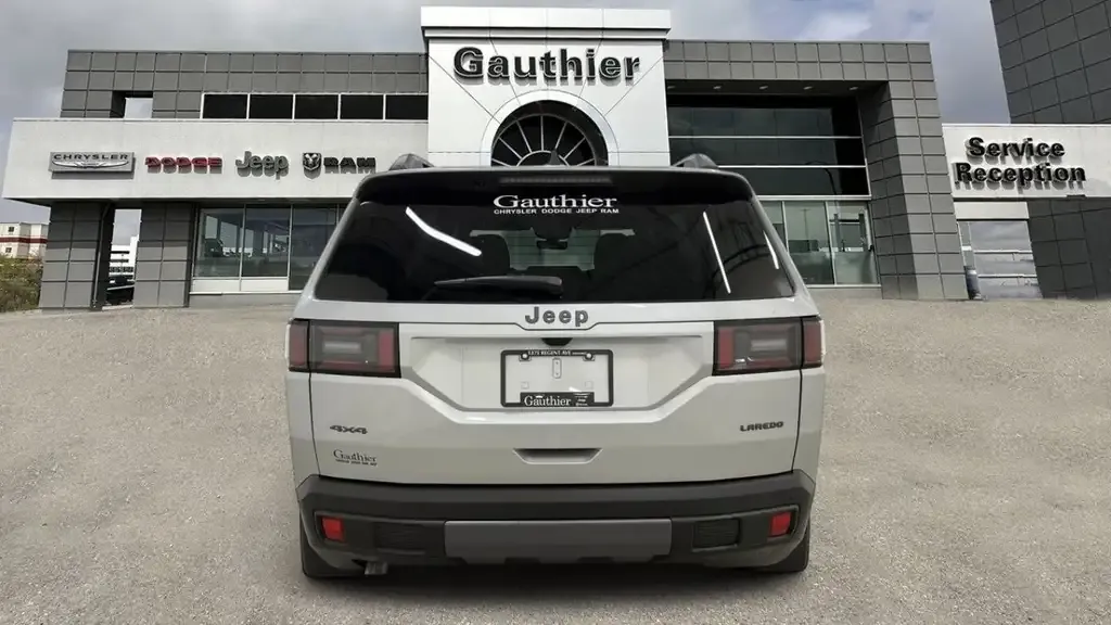 Jeep Cherokee 2026 photo 5