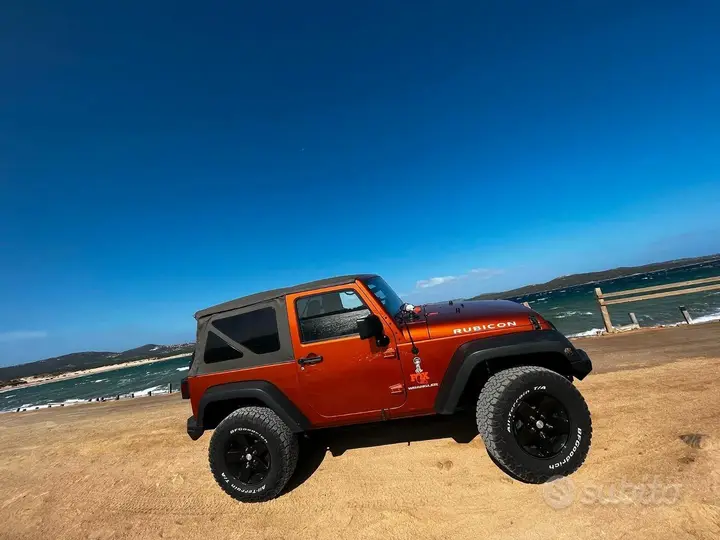 Jeep Wrangler 2011 photo 2