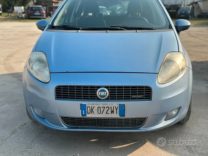 Fiat Grande Punto 2008 photo 2