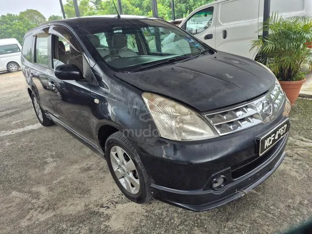 Nissan Grand Livina