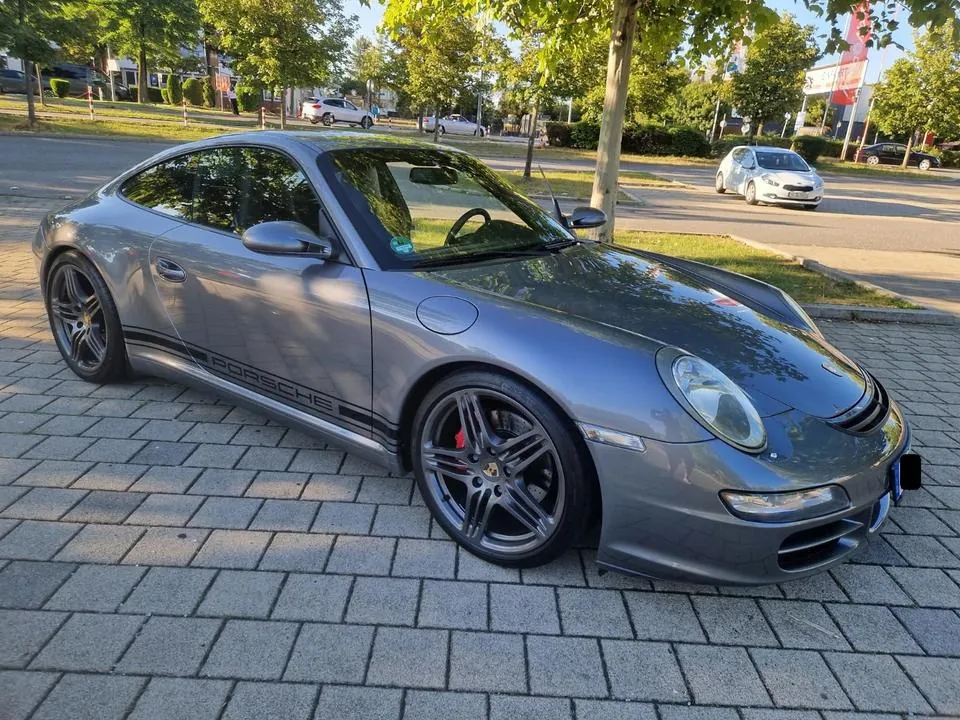 Porsche 911 Carrera S