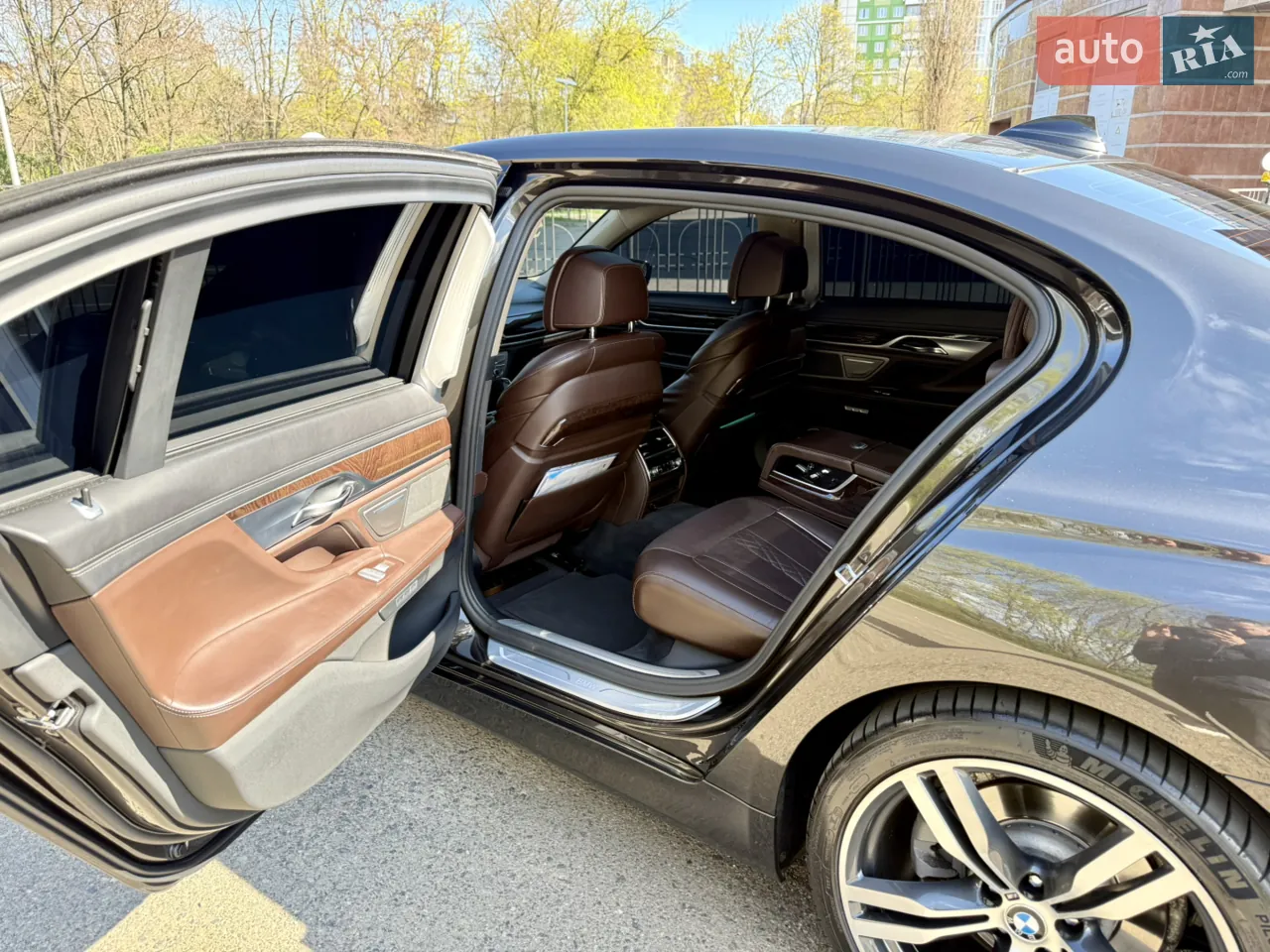 BMW 7 Series 2015 photo 5