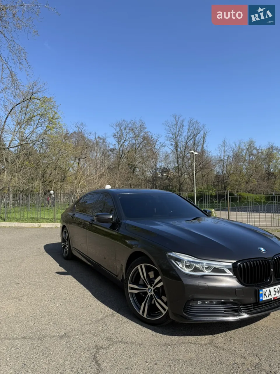 BMW 7 Series 2015 photo 4
