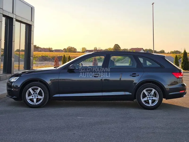 Audi A4 2019 photo 2