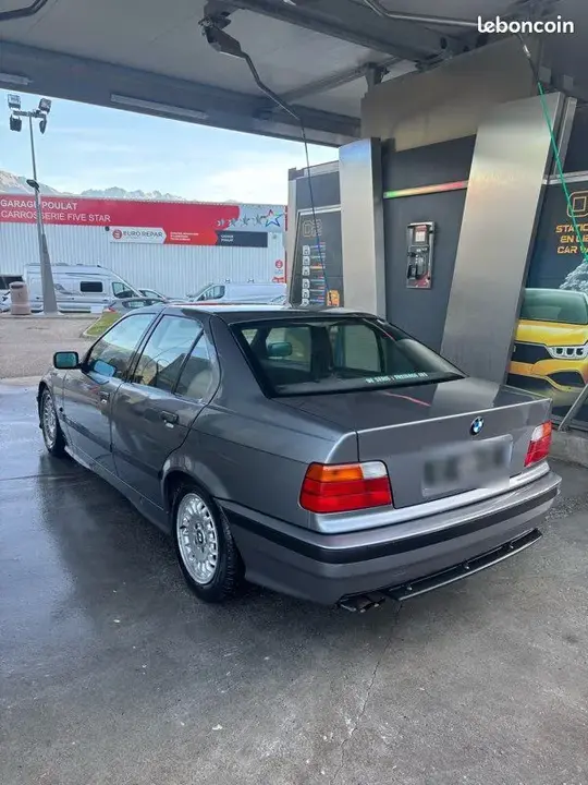 BMW Série 3 1992 photo 2