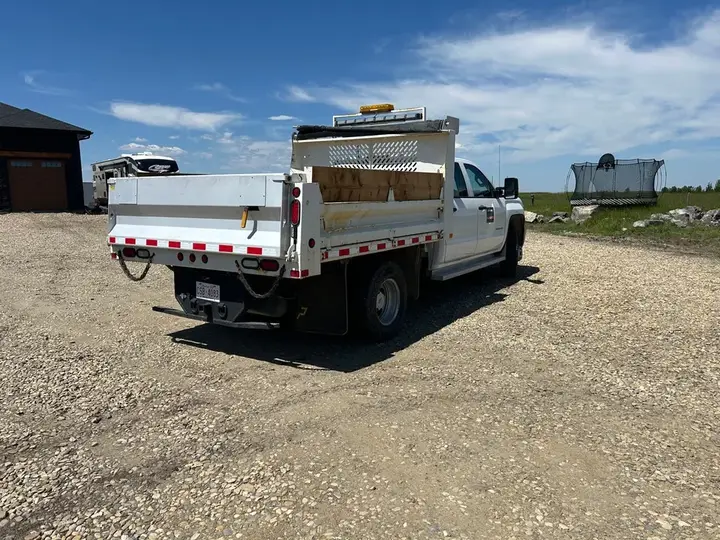 GMC Sierra 3500 2016 photo 2