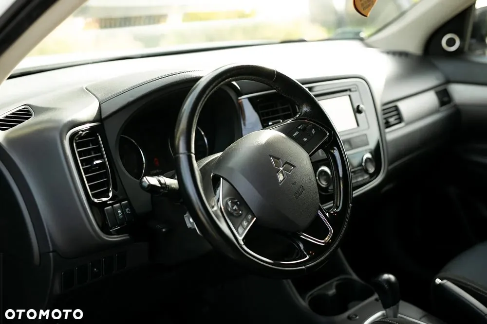 Mitsubishi Outlander 2016 photo 5