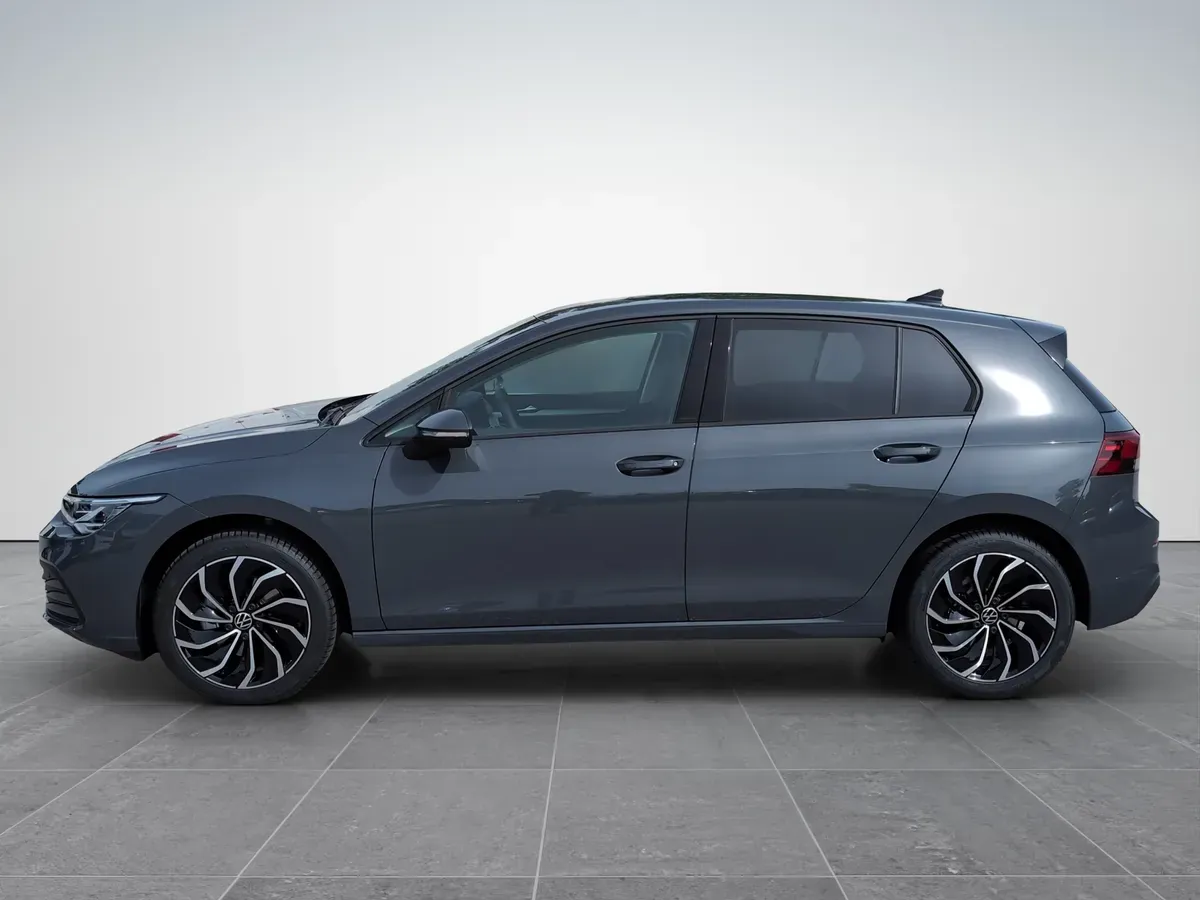 Volkswagen Golf 2024 photo 3