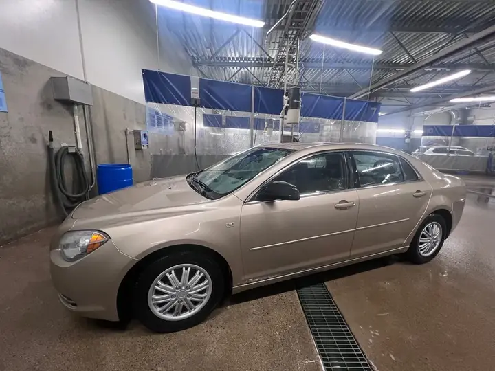 Chevrolet Malibu 2008 photo 4