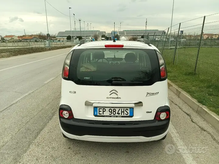 Citroen C3 Picasso 2013 photo 3