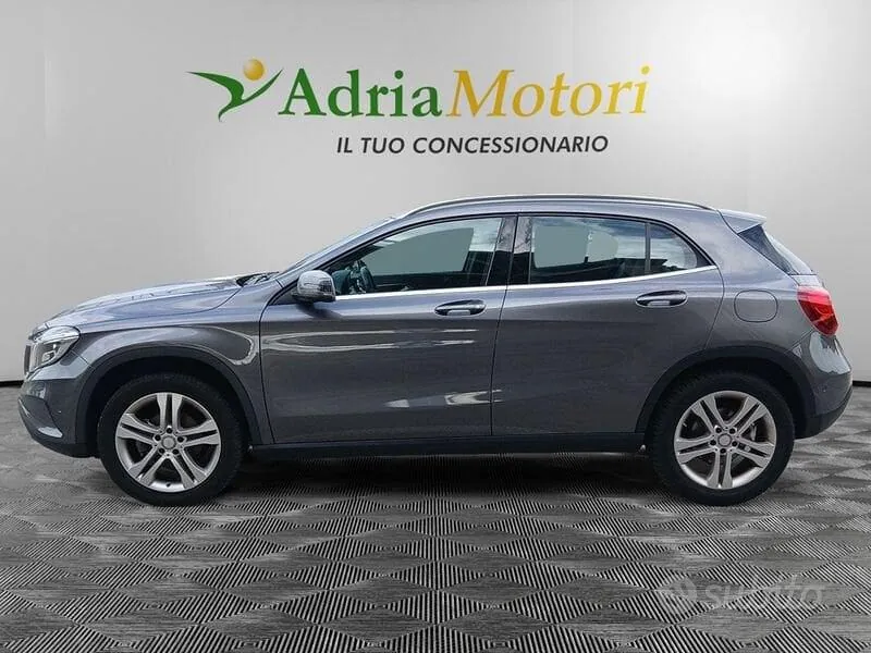 Mercedes-Benz Gla 2017 photo 2