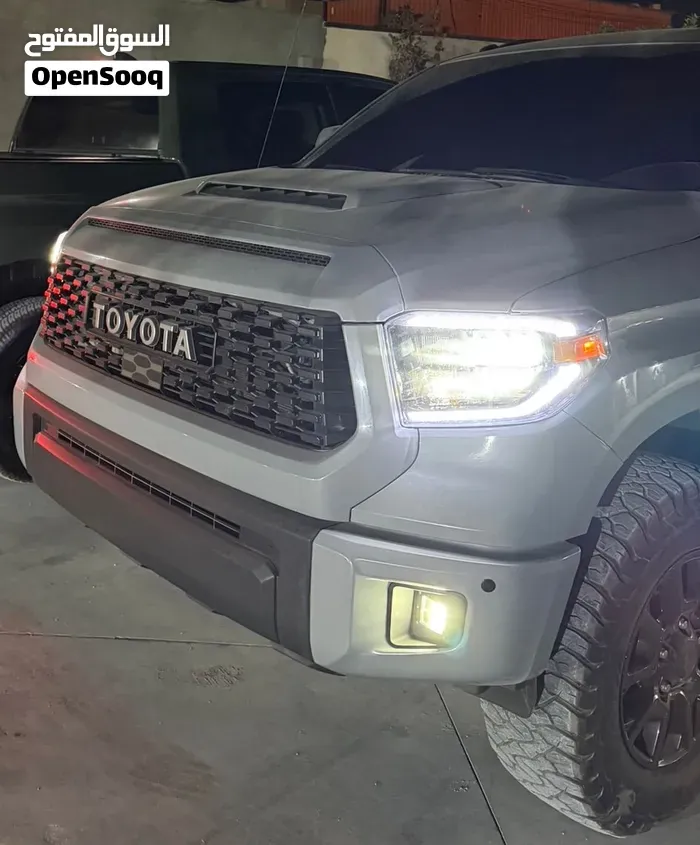 Toyota Tundra 2018 photo 2
