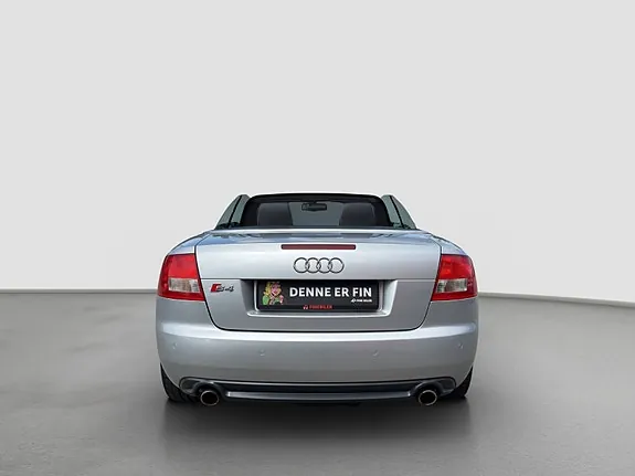 Audi S4 2005 photo 4