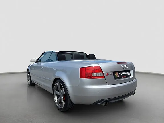 Audi S4 2005 photo 3
