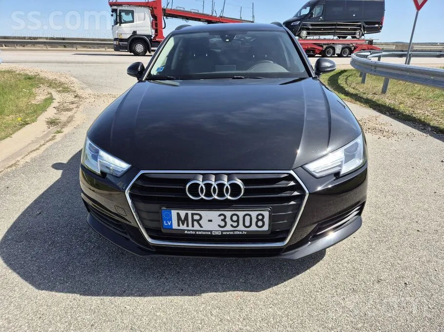 Audi A4 2017 photo 2