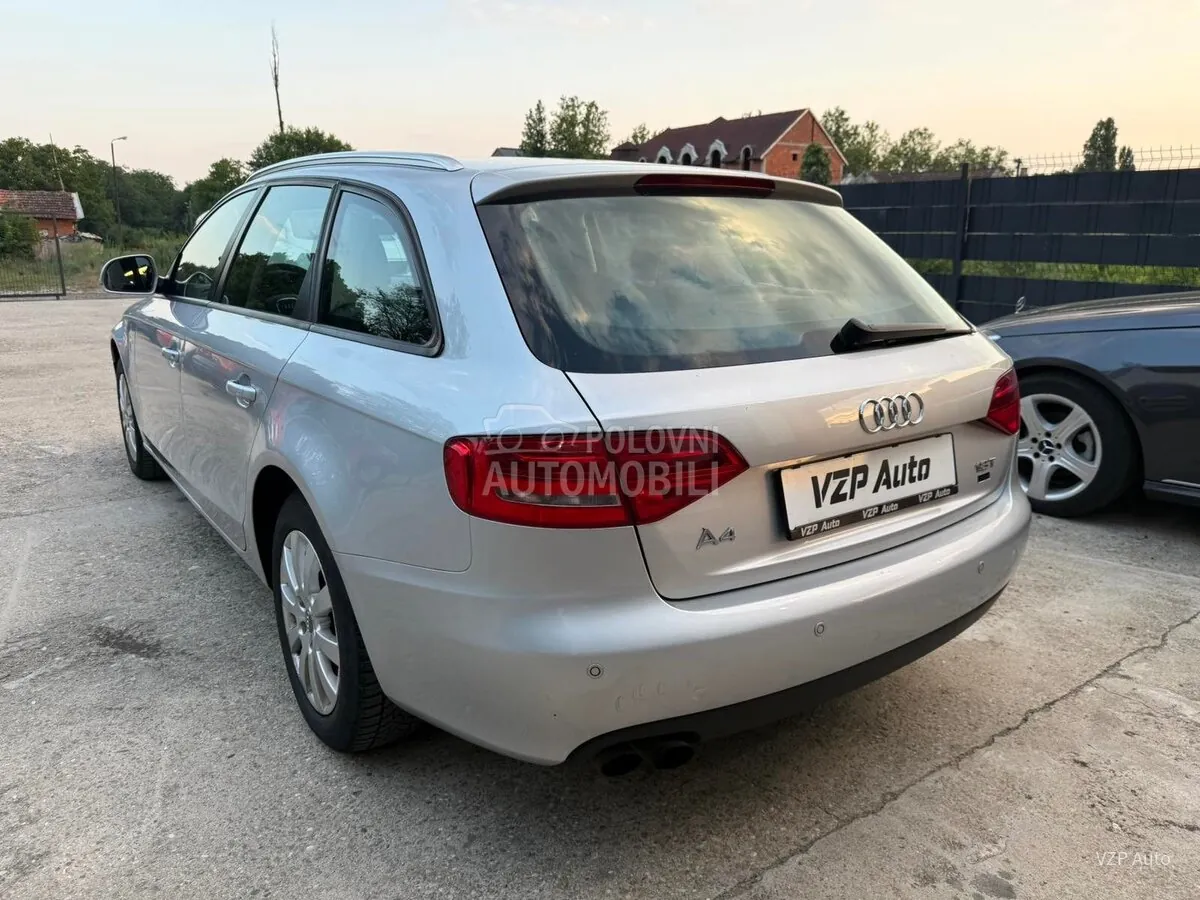 Audi A4 2009 photo 3