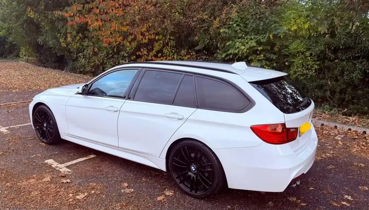 BMW 3 Series 2013 photo 2