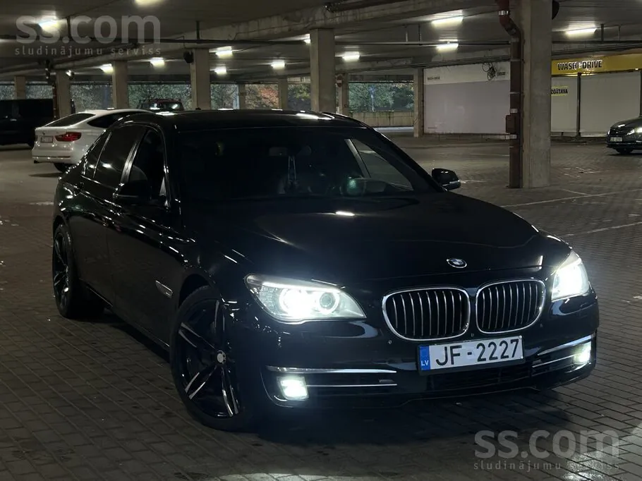 BMW 740Li 2013 photo 2