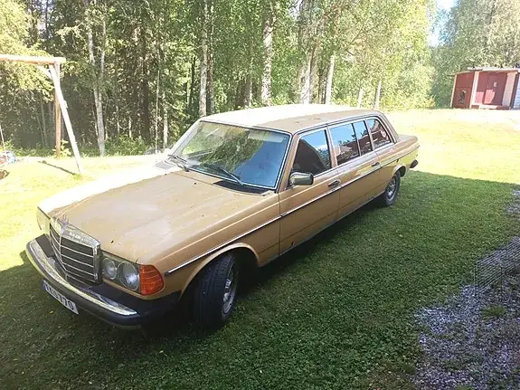 Mercedes-Benz 300 D