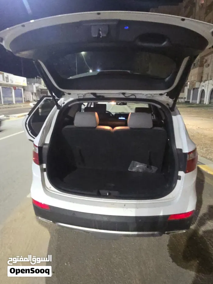 Hyundai Santa Fe 2015 photo 2