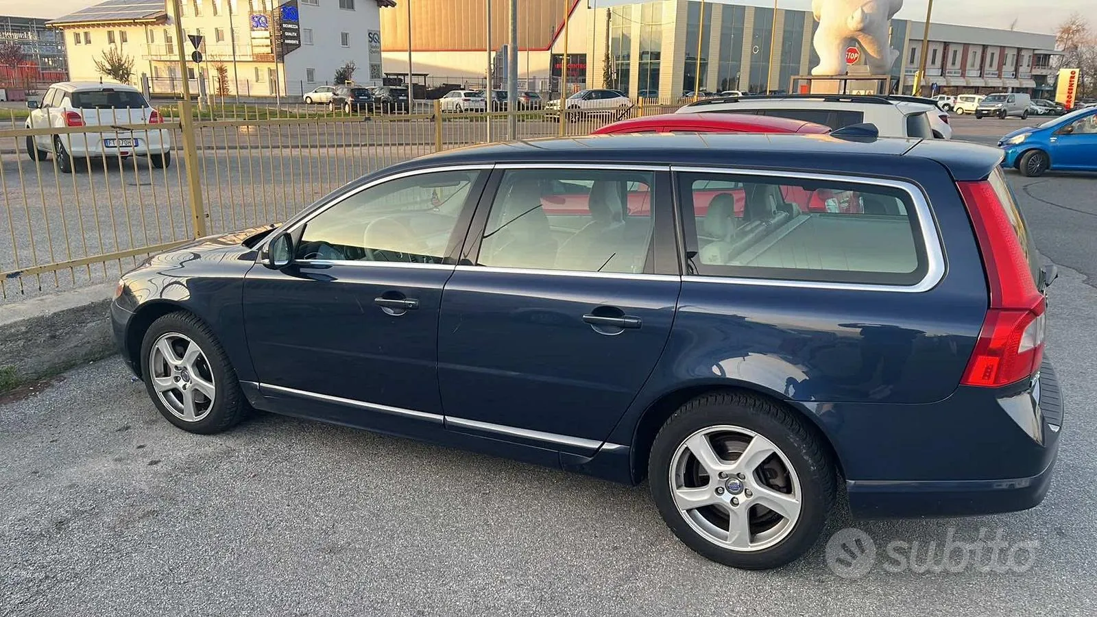 Volvo V70 2011 photo 2