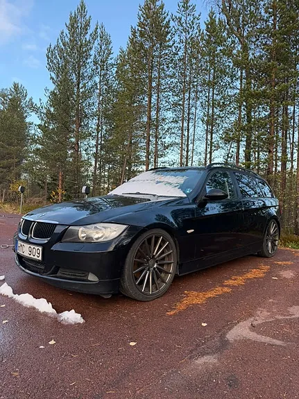 BMW 320I 2008 photo 2