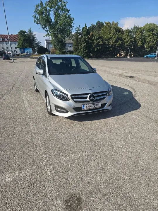 Mercedes-Benz B-Class 2018 photo 2