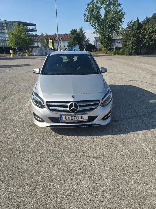 Mercedes-Benz B-Class 2018 photo 3