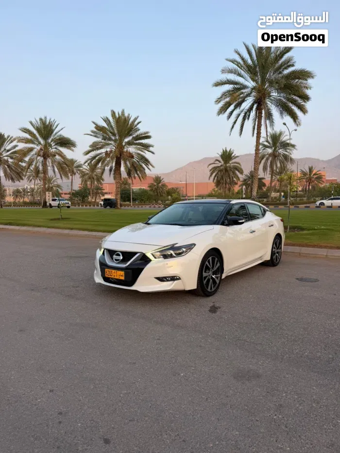 Nissan Maxima