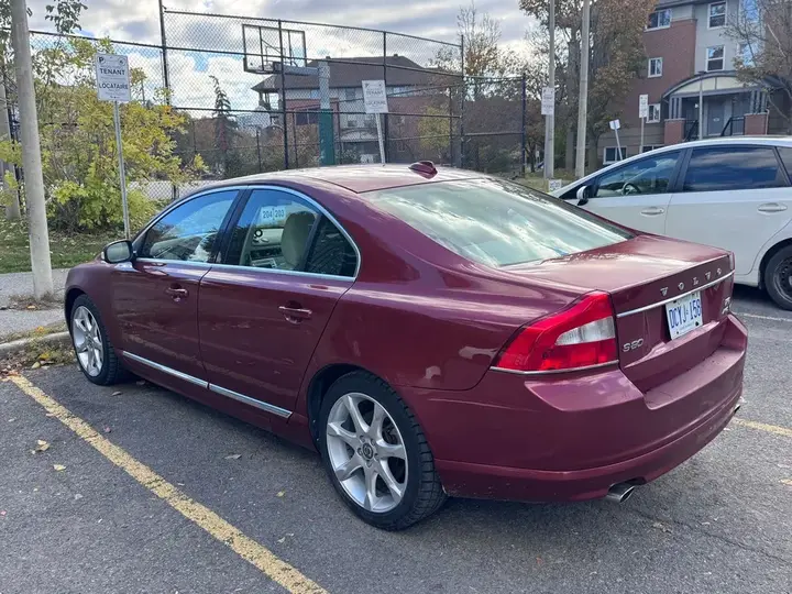 Volvo S80 2011 photo 2