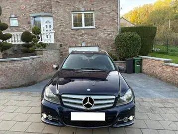 Mercedes-Benz C200