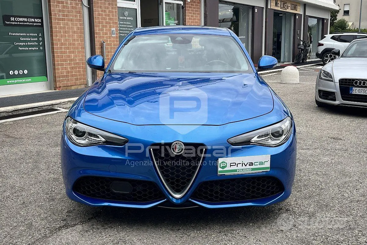 Alfa Romeo Giulia 2017 photo 2