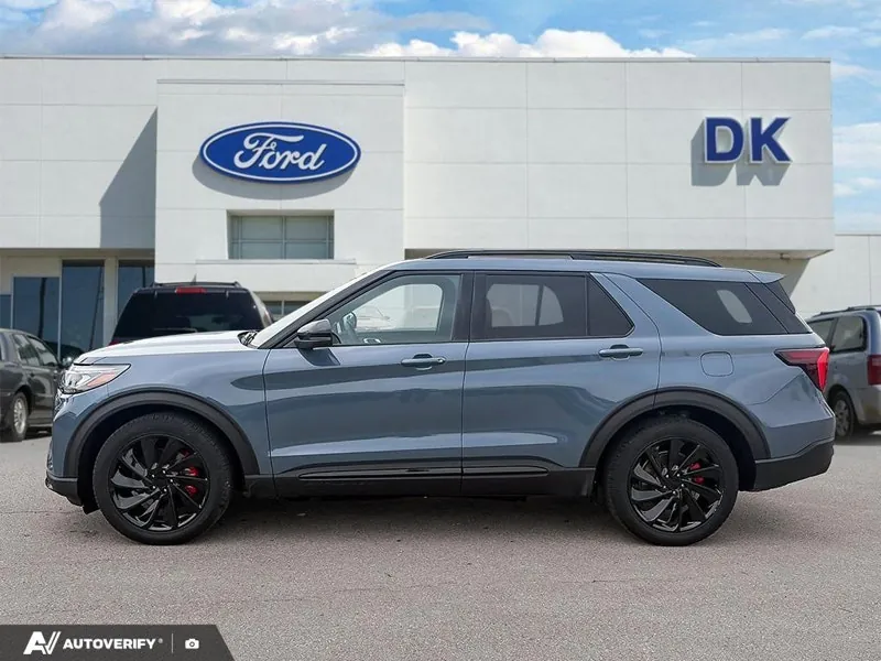 Ford Explorer 2025 photo 3